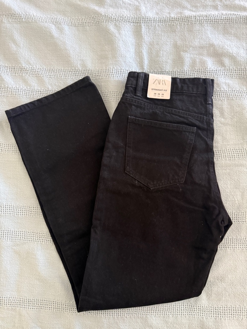 Zara Black Straight-Leg Women’s Jeans